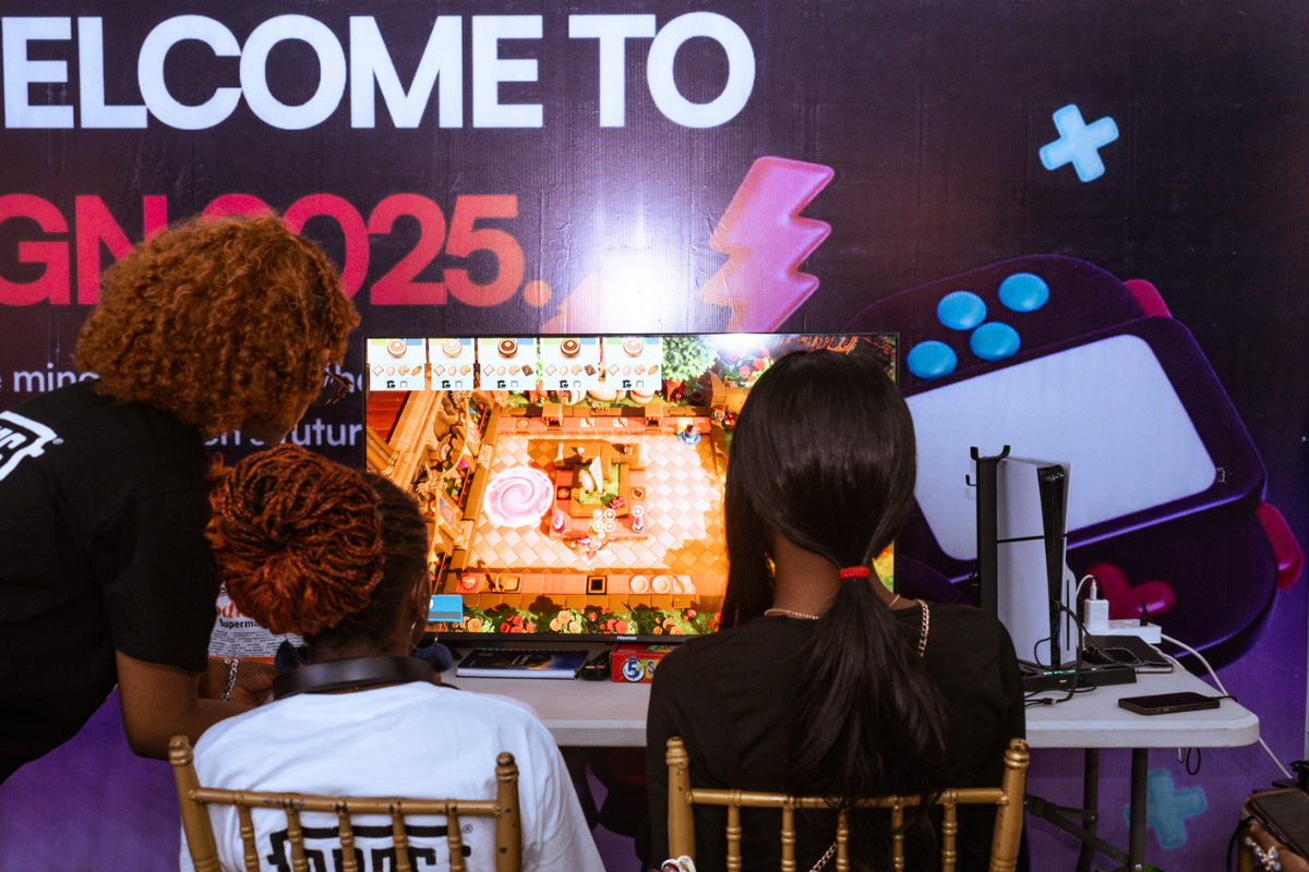 Students enjoying an esports and tech session